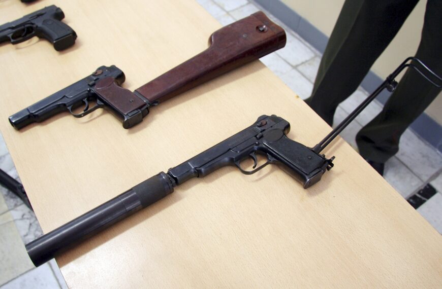 기관권총(machine pistol)의 개념과 실전 운용